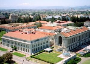 825_585_letnii-lager-na-territorii-berkeley-đại học-of-californiya-usa-8