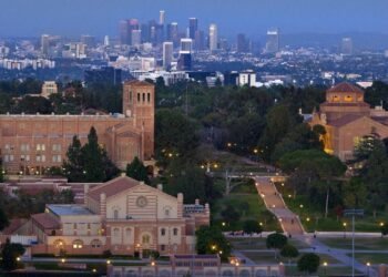 カリフォルニア大学ロサンゼルス校 国際ビジネス&ファイナンス高校サマープログラム