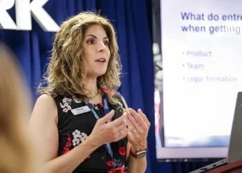 哥伦比亚大学国际商务与金融高中暑期课程