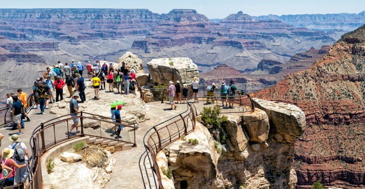 Perjalanan LA ke Vegas: Sorotan Grand Canyon & Wild West